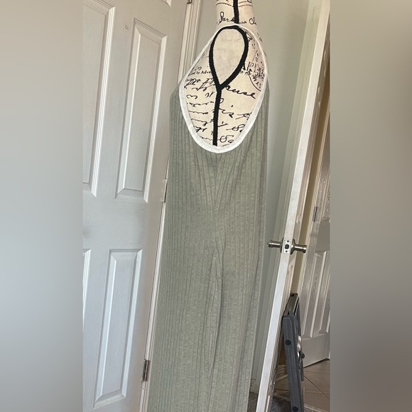 SHEIN Curve- Comfort and Style in One!  Olive Green Ribbed Dress, loungewear! - Picture 7 of 11